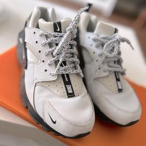 Nike shoes for kids or women